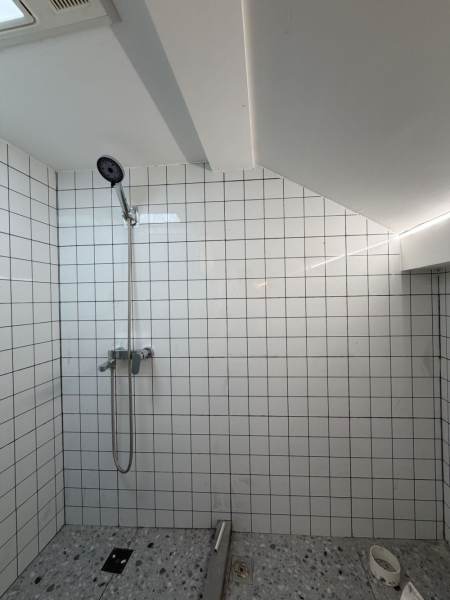 Housing image — Bathroom