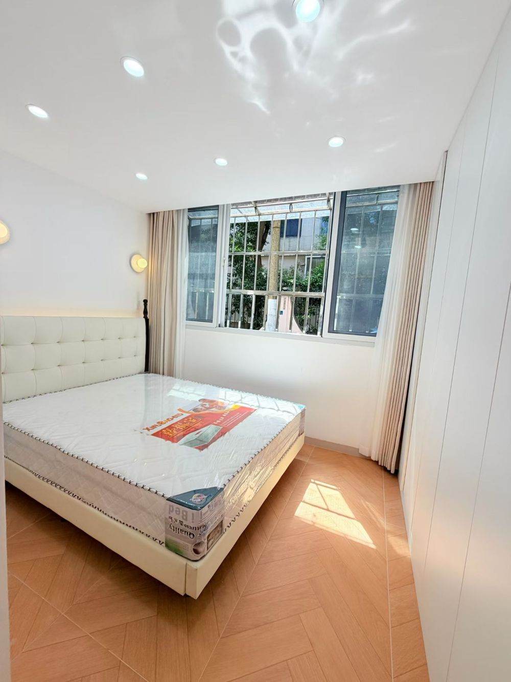 Housing image — Bedroom