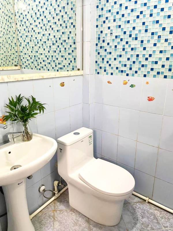 Housing image — Bathroom