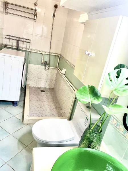 Housing image — Bathroom