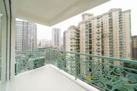 2BR Apartment in Jing'an (L14)