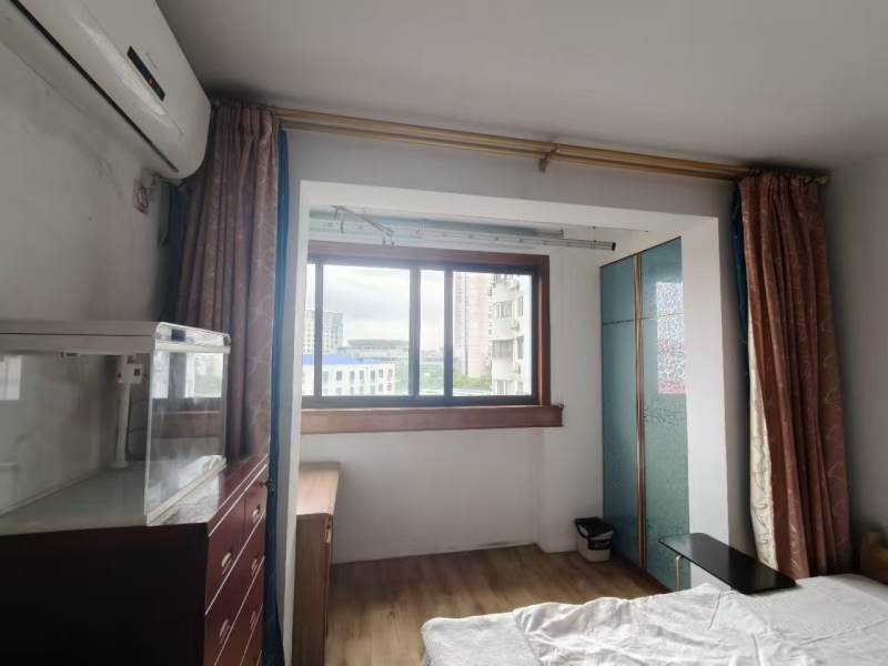 Housing image — Bedroom