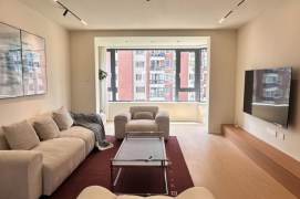 3BR Apartment near Changshou Rd Metro with Floor-to-Ceiling Windows (L7/L13)