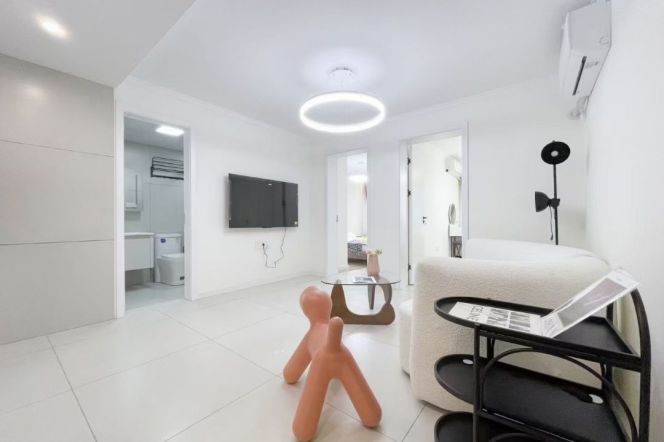2BR Apartment in Jing'an (L7/L13/L14)