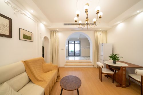Housing image — Living Room