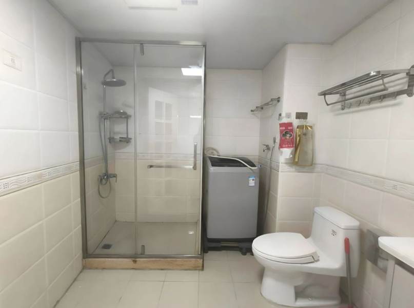 Housing image — Bathroom