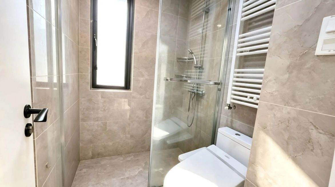 Housing image — Bathroom