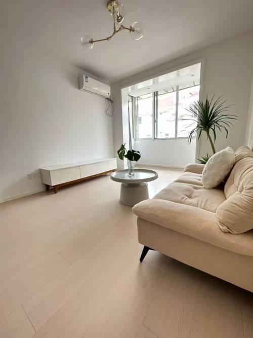 Housing image — Living Room