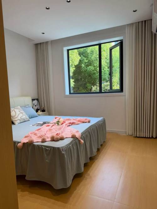 Housing image — Bedroom