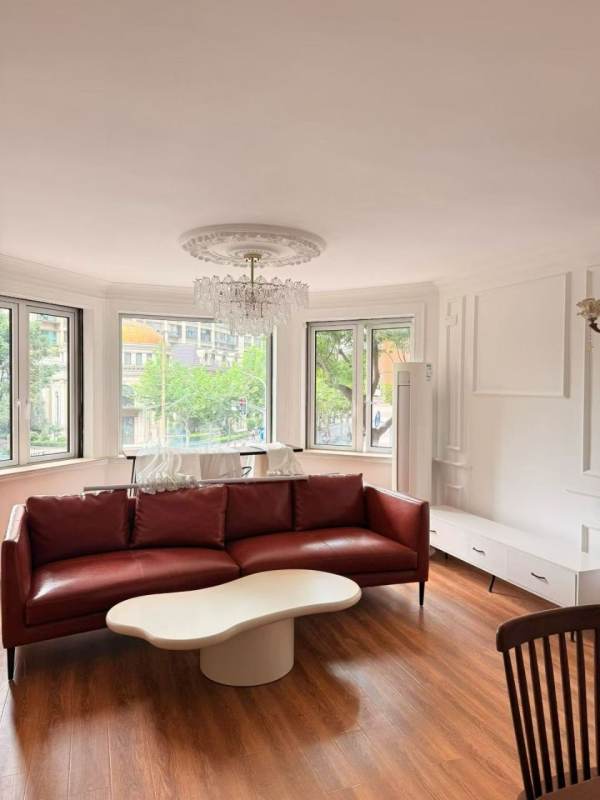 Housing image — Living Room