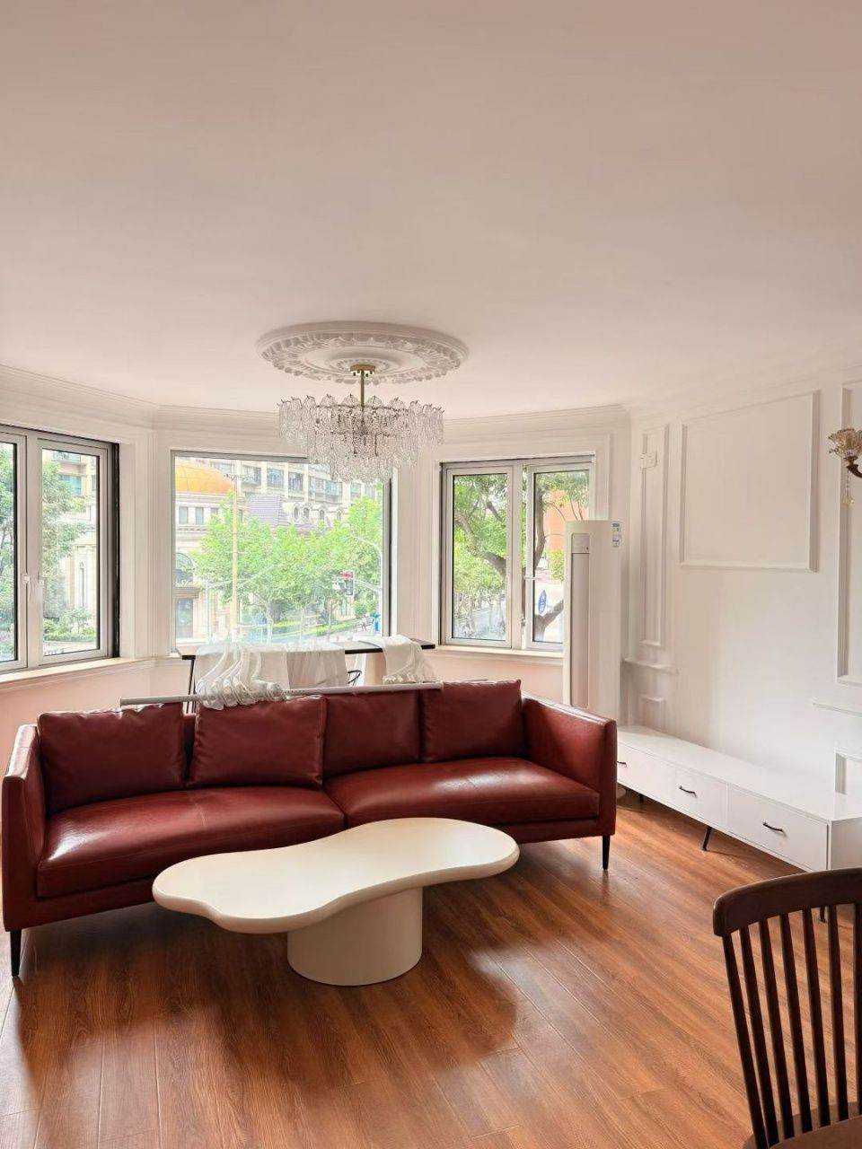 Housing image — Living Room