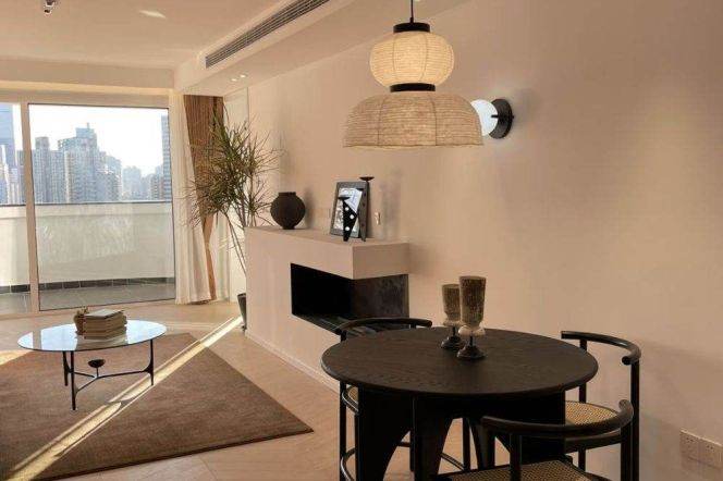 2BR Apartment near Jiangsu Rd Metro (L2/L11)