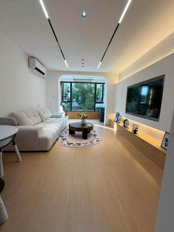 Housing image — Living Room