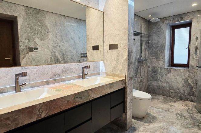 4BR Apartment in Jing'an with Floor-to-Ceiling Windows