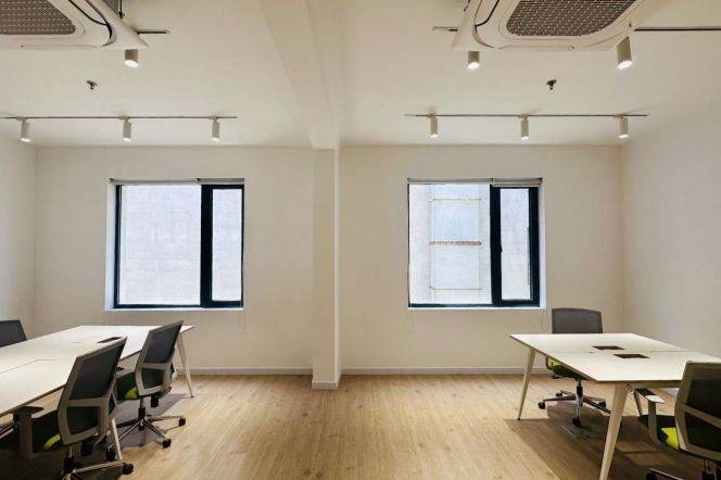 Spacious Studio Office at Surpass Court (L1)