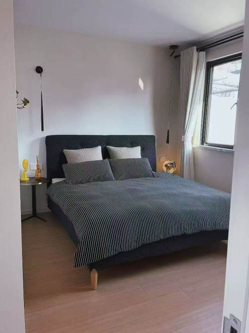 Housing image — Bedroom