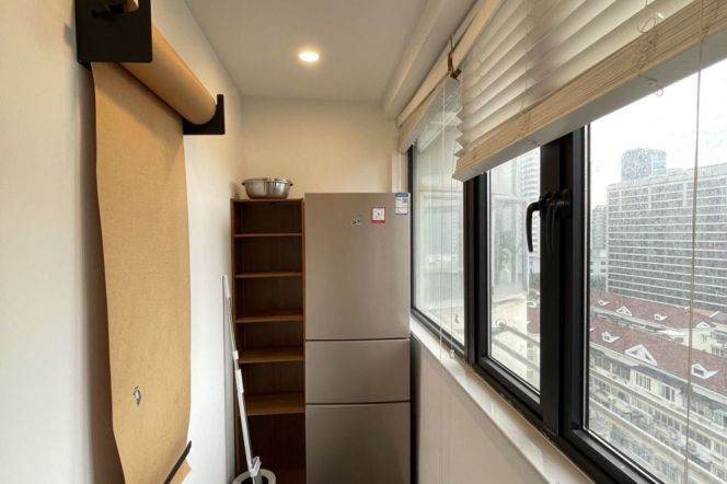 2BR Apartment in Jing'an (L14)