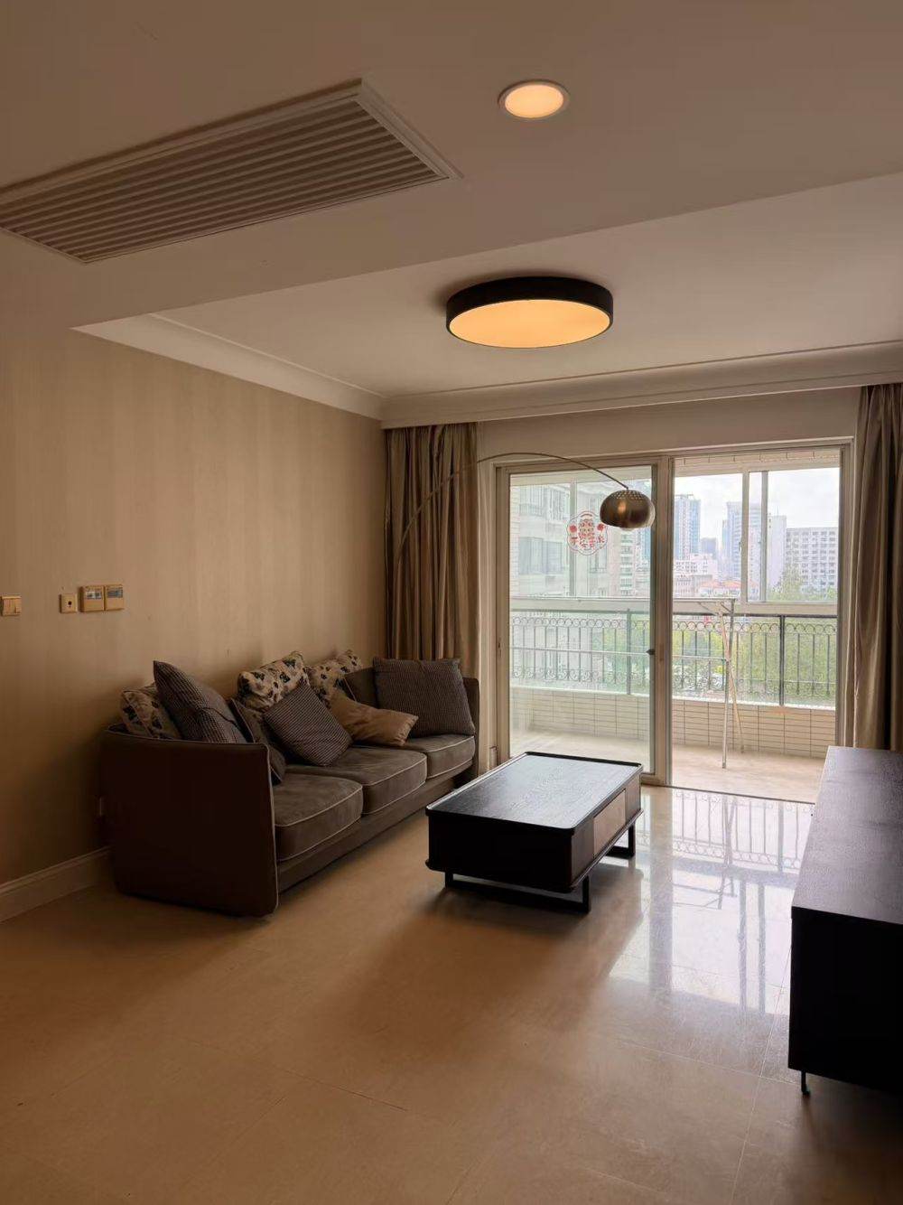 Housing image — Living Room