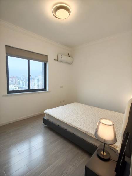Housing image — Bedroom