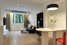 1BR Apartment in Old Xuhui (L10)