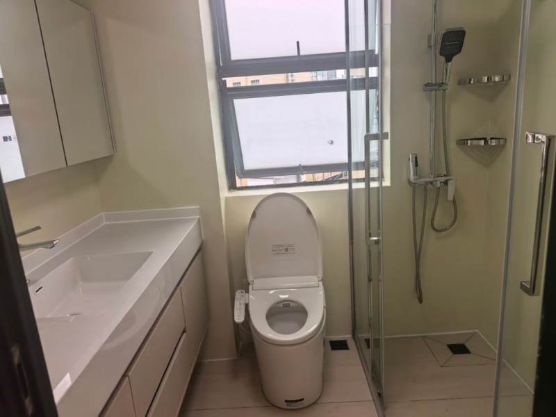 Housing image — Bathroom
