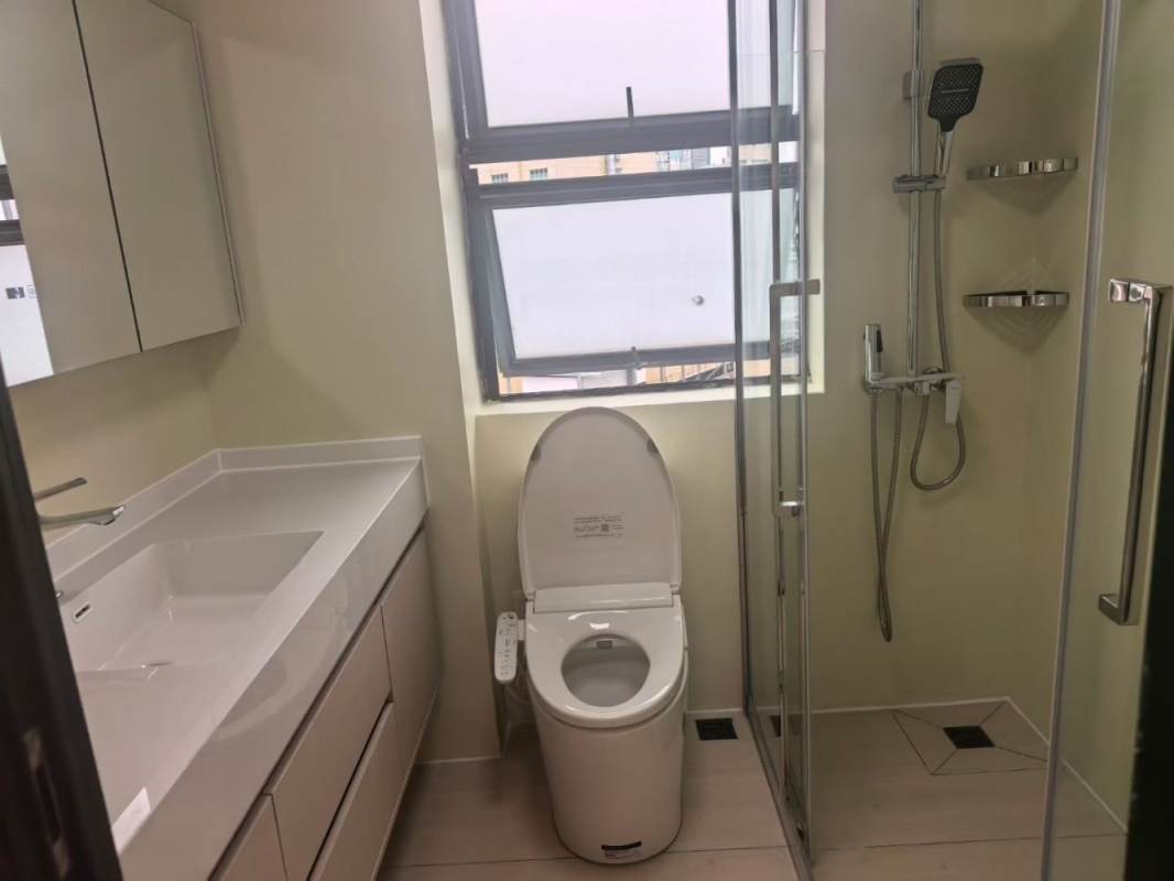 Housing image — Bathroom