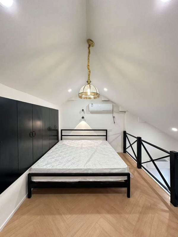 Housing image — Bedroom