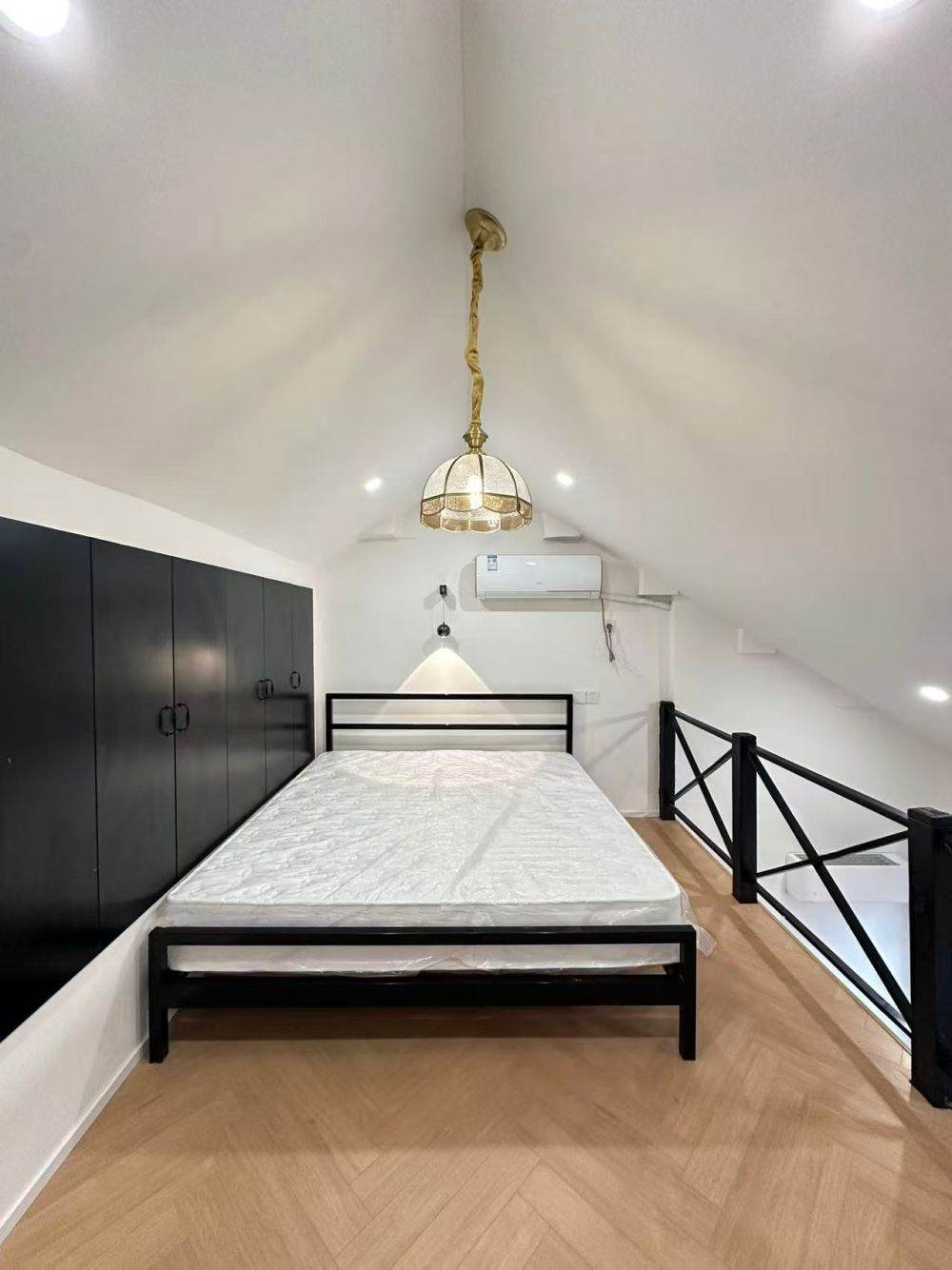 Housing image — Bedroom