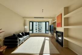 3BR Apartment in Laoximen with Floor-to-Ceiling Windows (L8/L10)