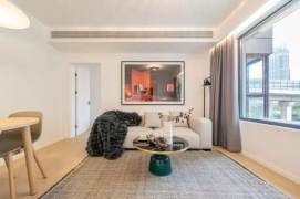 2BR Apartment at Top Of City (L13)
