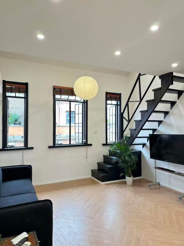 Housing image — Living Room