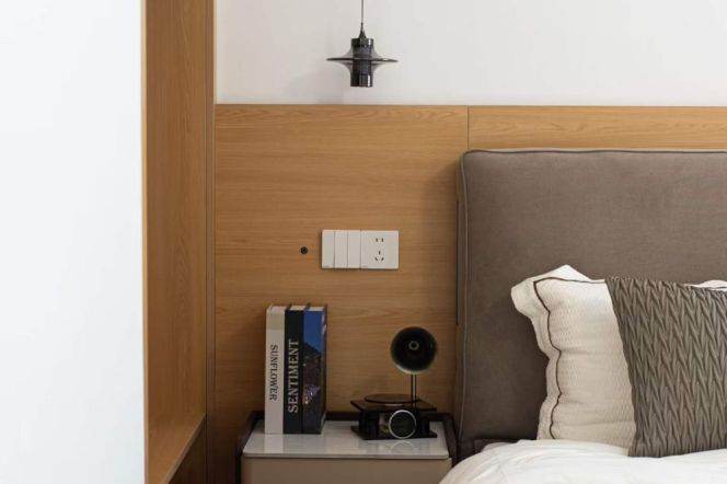 Spacious 2BR Apartment near Jiangsu Rd Metro (L2/L11)