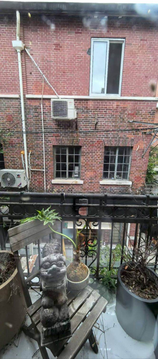 Housing image — Terrace