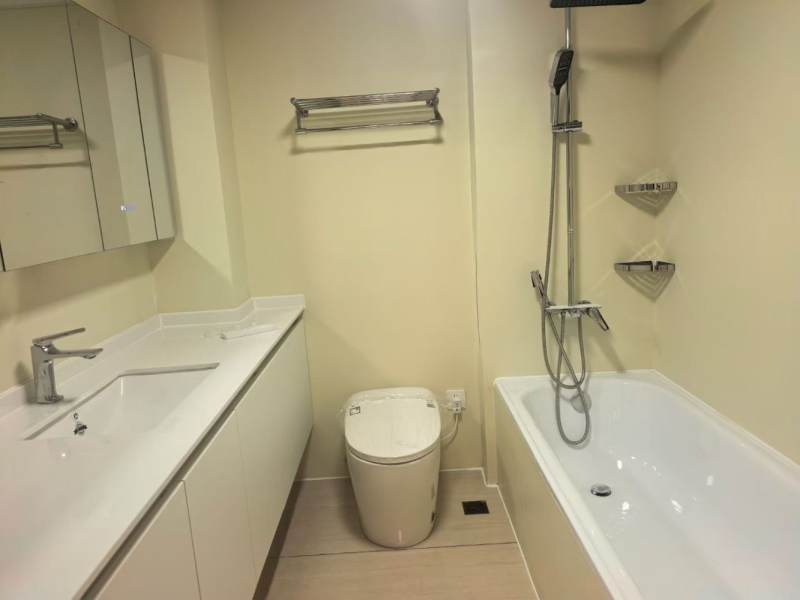 Housing image — Bathroom