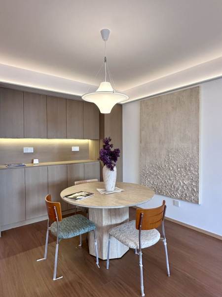 Housing image — Dining Area
