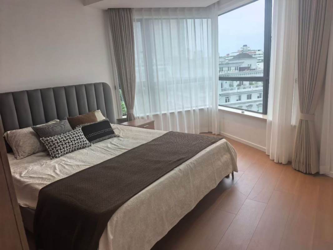 Housing image — Bedroom