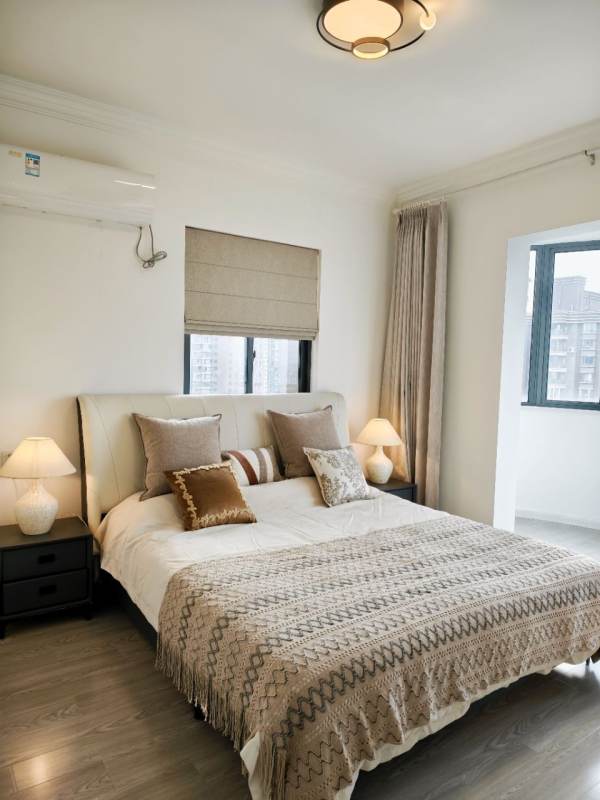Housing image — Bedroom