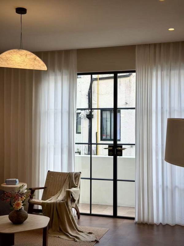 Housing image — Living Room