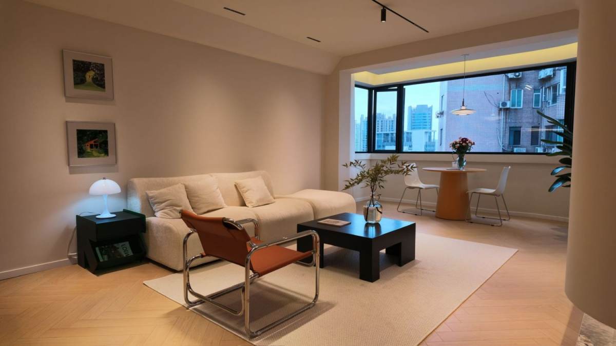 Housing image — Living Room