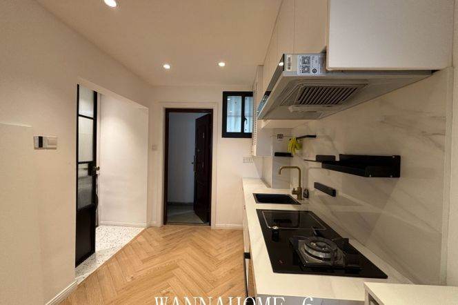 1BR Apartment in Jing'an (L2/L7/L14)
