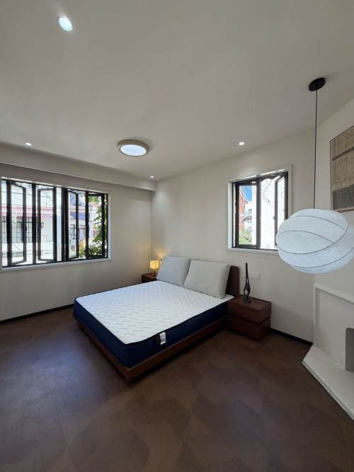 Housing image — Bedroom