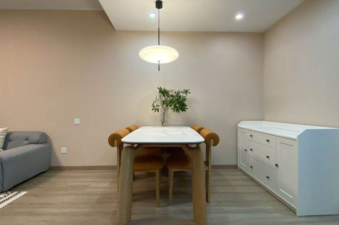 Spacious 2BR Apartment near Dapuqiao Metro (L9/L12)