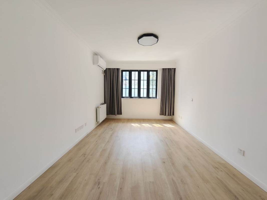 Housing image — Bedroom