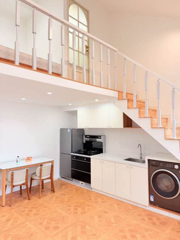 Housing image — Living Room