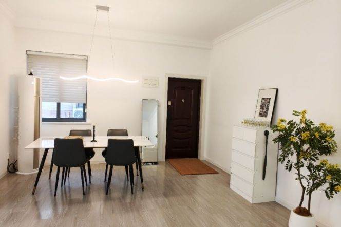 High-Floor 3BR Apartment near Wuning Road Metro with Outstanding View (L13/L14)