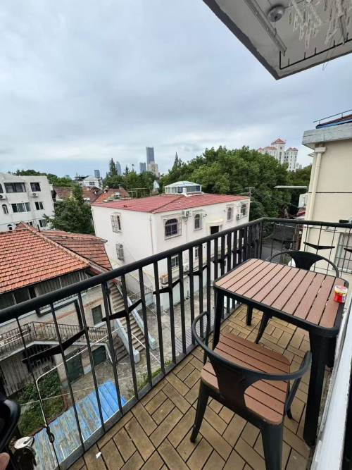 Housing image — Balcony