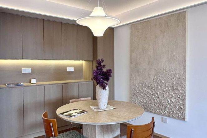 High-Floor Spacious Studio Apartment near Jiangning Rd Metro with Outstanding View (L13)