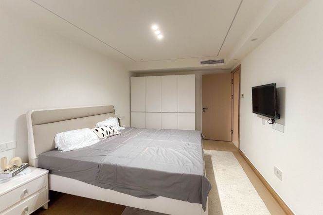 2BR Apartment in Old Xuhui (L1/L7/L9)