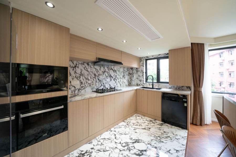 Housing image — Kitchen