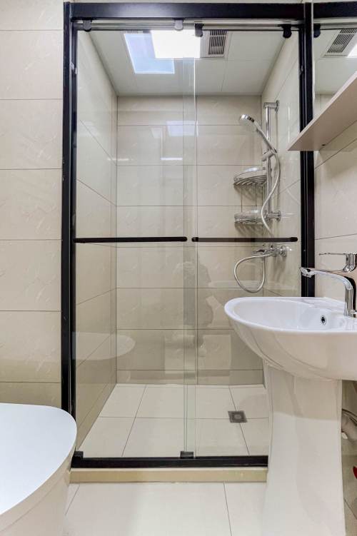 Housing image — Bathroom